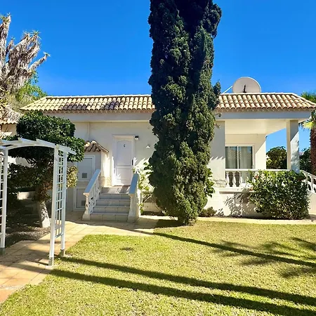 Casa Lilo, En Jardin Grande, Con Gran Piscina Y Barbacoa * Arona