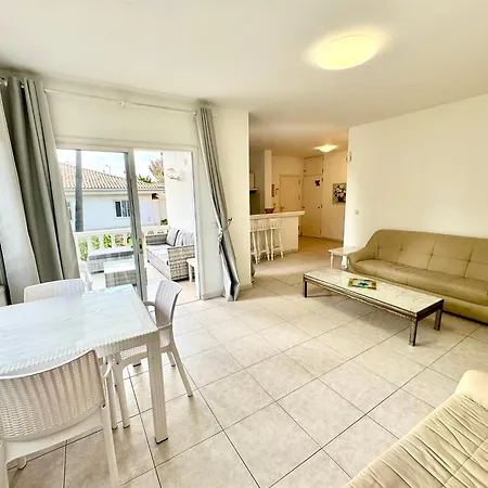 Semesterbostad Casa Lilo, En Jardin Grande, Con Gran Piscina Y Barbacoa