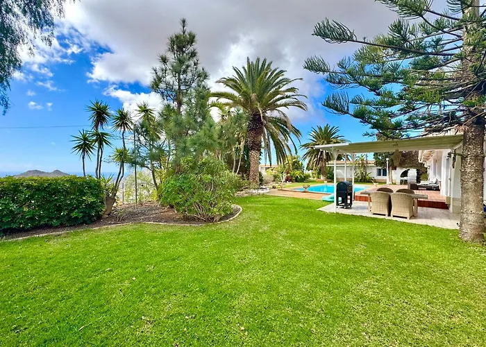 Casa Lilo, En Jardin Grande, Con Gran Piscina Y Barbacoa Дом отдыха Арона