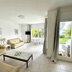 Casa Lilo, En Jardin Grande, Con Gran Piscina Y Barbacoa Ferienhaus