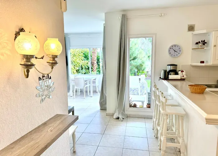 Semesterbostad Casa Lilo, En Jardin Grande, Con Gran Piscina Y Barbacoa Arona (Tenerife)