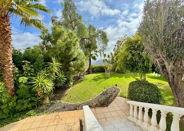 Casa Lilo, En Jardin Grande, Con Gran Piscina Y Barbacoa Ferienhaus *